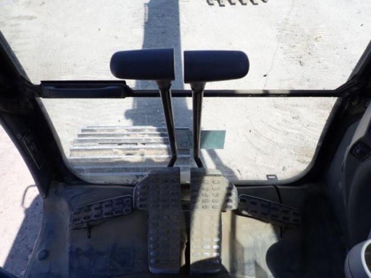 2012-deere-290g-lc-image-11