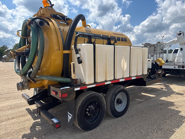 #30600-•-2022-vermeer-cv1273gt-vacuum-excavator-image-4