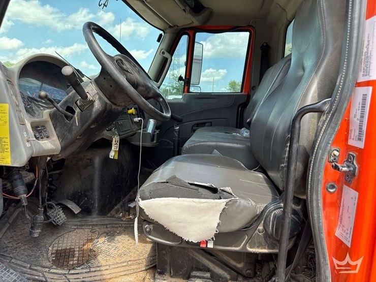 international-durastar-4300-image-40