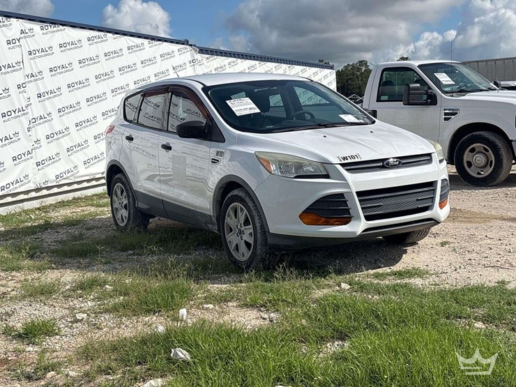 2013-ford-escape-image-2
