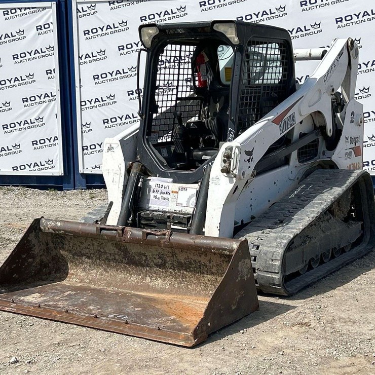 2021 BOBCAT T740