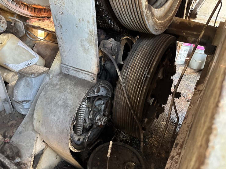 cummins-855-image-49