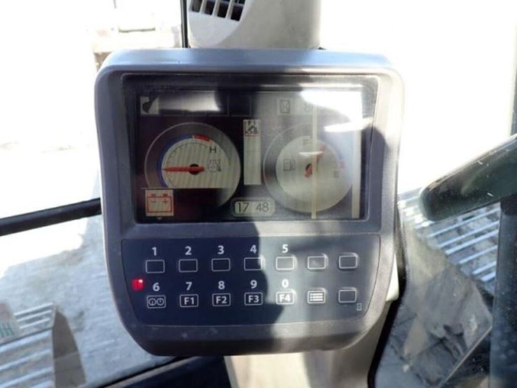 2009-deere-270d-lc-image-10
