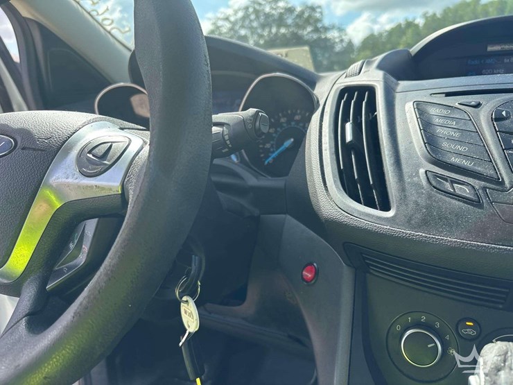 2013-ford-escape-image-12