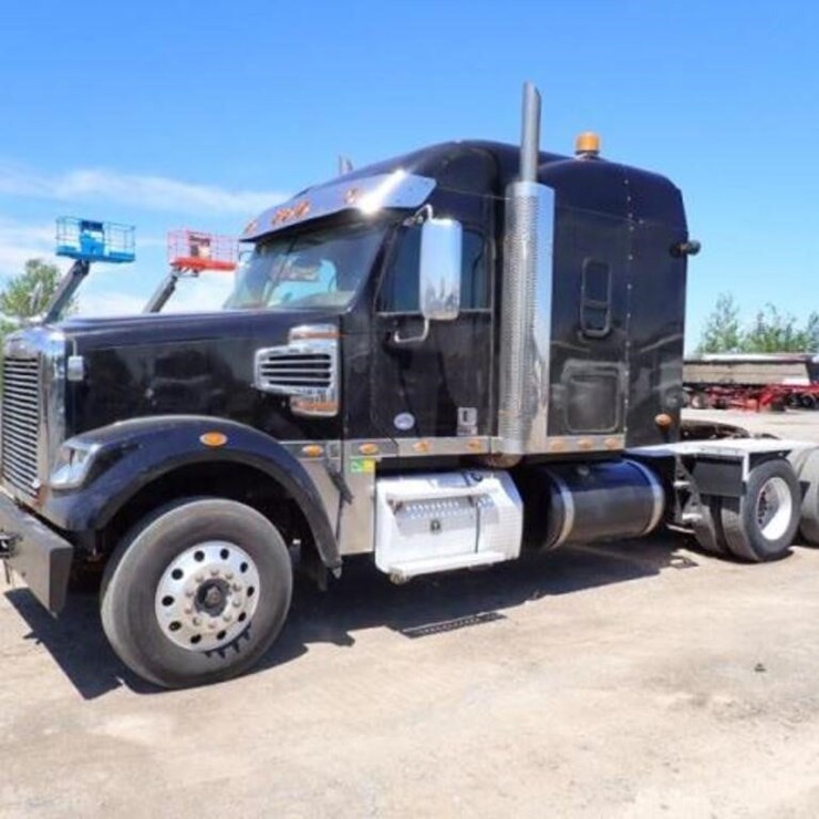 2018 FREIGHTLINER CORONADO 122