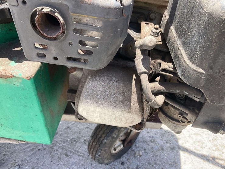 lesco-broadcast-spreader-image-8