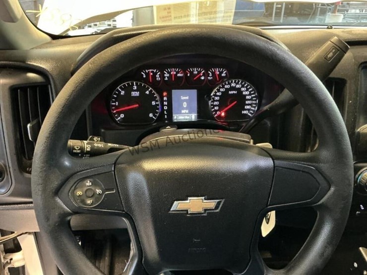 2017-chevrolet-silverado-3500hd-image-16