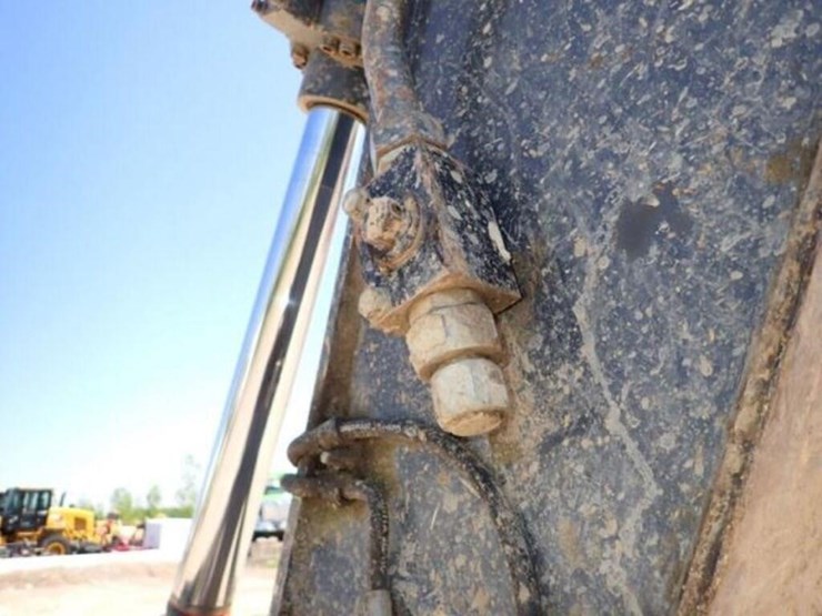 2012-deere-290g-lc-image-28