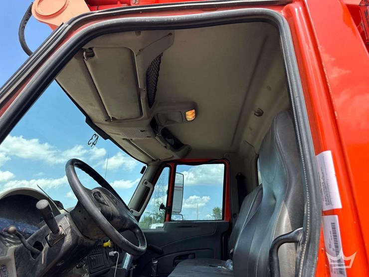international-durastar-4300-image-41