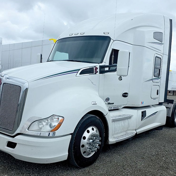 2017 KENWORTH T680