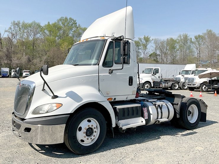 2018-international-prostar-image-1