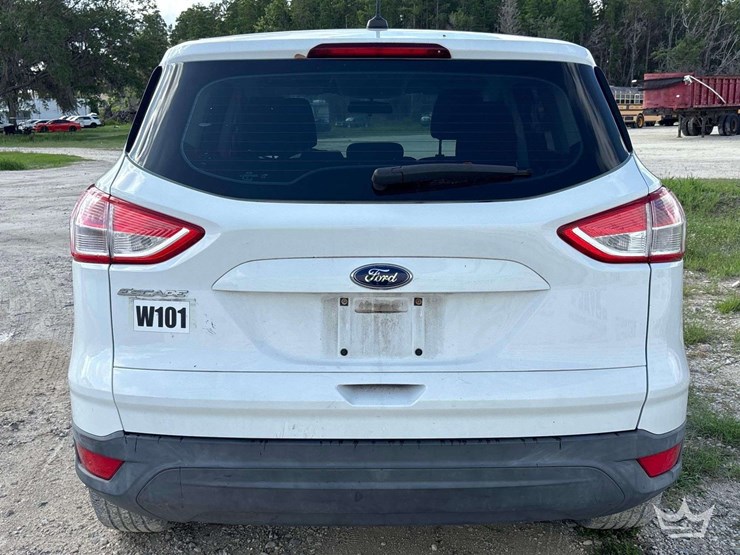 2013-ford-escape-image-17