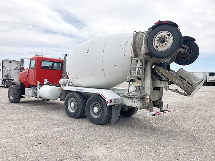 2014-peterbilt-365-image-3