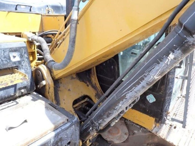 2014-caterpillar-320el-image-65