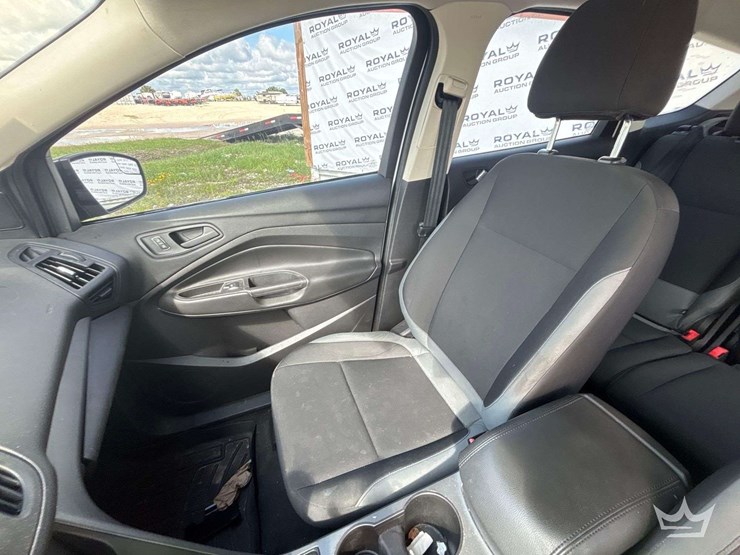 2013-ford-escape-image-14