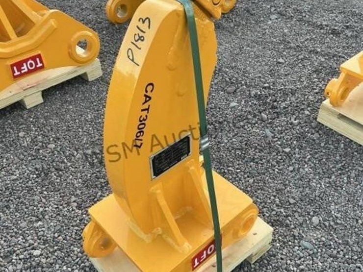 2026-caterpillar-306-image-1