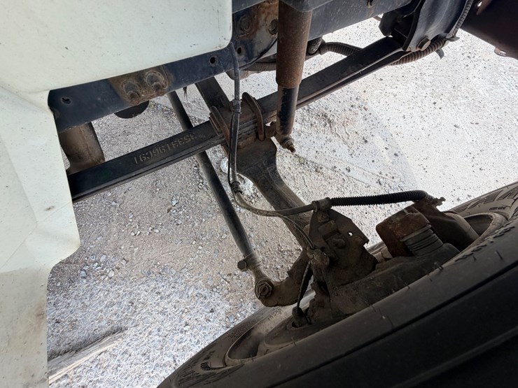 2005-international-durastar-4300-image-26