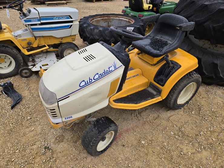 cub-cadet-2206-image-3