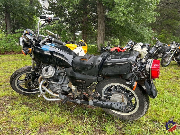 1982-honda-silverwing-gl500-i-motorcycle-image-2