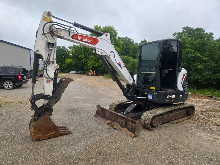 2022-bobcat-e42-image-3