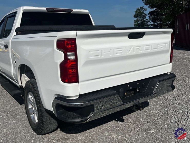 2019-chevrolet-silverado-truck-image-27