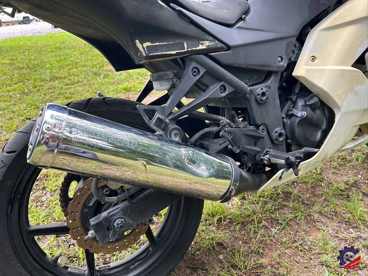 2008-kawasaki-ninja-250r-motorcycle-image-18
