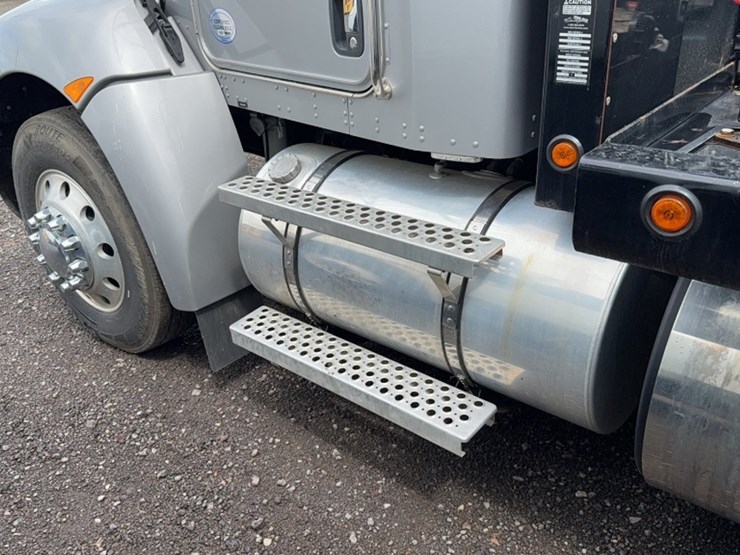 2019-kenworth-t270-image-10