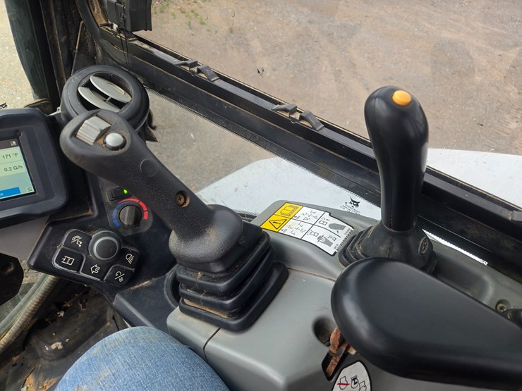 2022-bobcat-e42-image-38