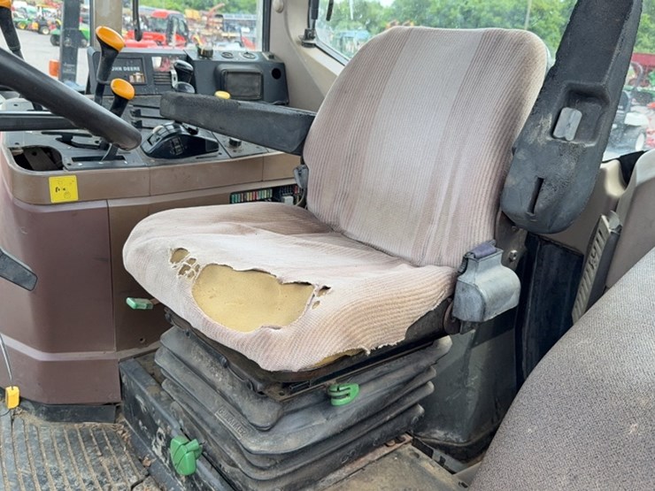 john-deere-6400-image-15