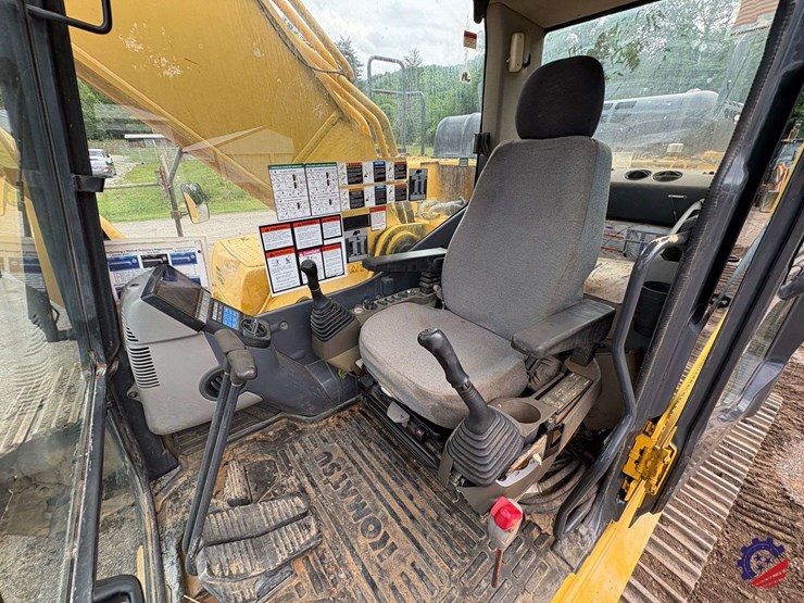 2014-komatsu-pc360-lc-10-image-102