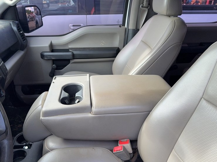 2019-ford-f150-image-17