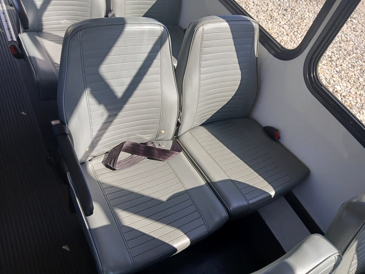 2009-ford-e450-image-43