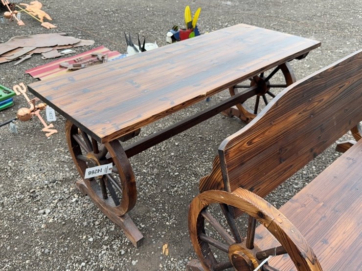 #6059-•-63"-wooden-wagon-wheel-table-image-1