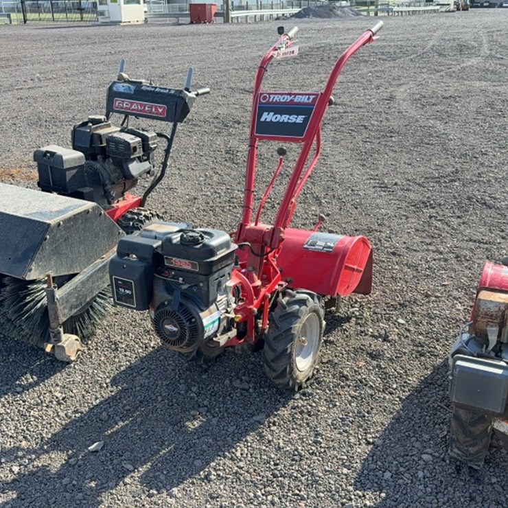 TROY BILT HORSE