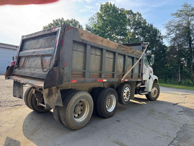 2005-sterling-l8500-image-5