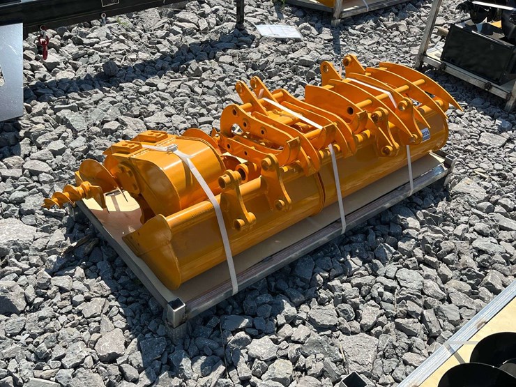 unused-2026-future-qty-(8)-cat-301-excavator-attachment-image-10