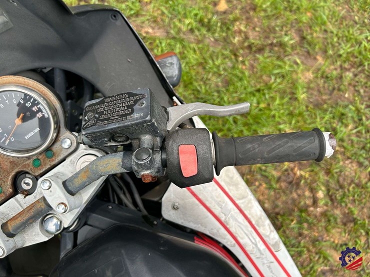 2005-suzuki-gs500-fh-motorcycle-image-21