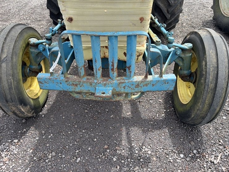 ford-tractor-image-4