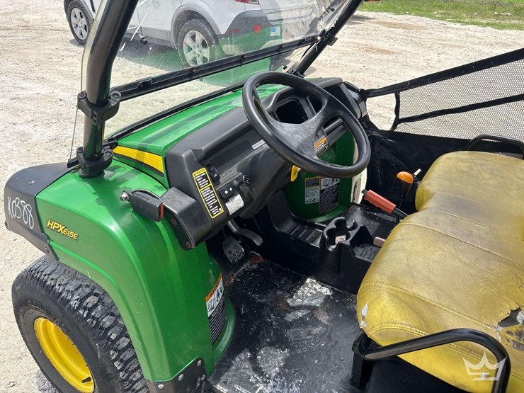 john-deere-gator-image-5