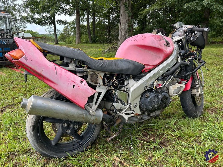1997-honda-vf750-(interceptor-750)-motorcycle-image-3