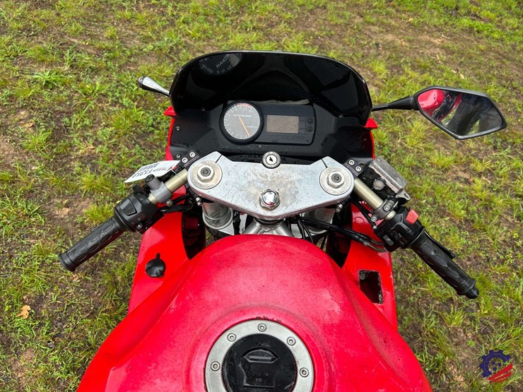2009-united-motors-of-america-on-road-motorcycle-image-18