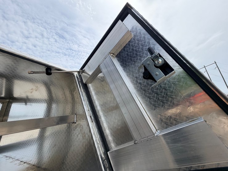 2005-international-durastar-4300-image-89