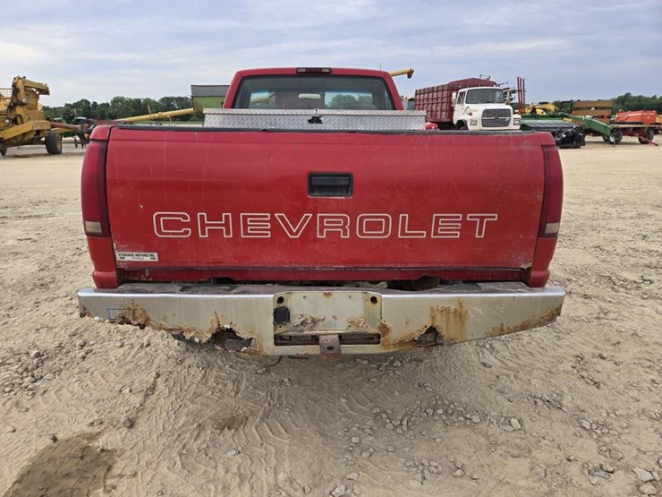 2000-chevrolet-3500-image-7