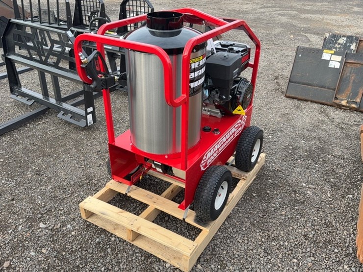 #2036-•-magnum-4000-series-pressure-washer-image-4