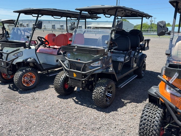 #3092-•-2026-wolverine-kb-g4t2h-electric-golf-cart-image-1