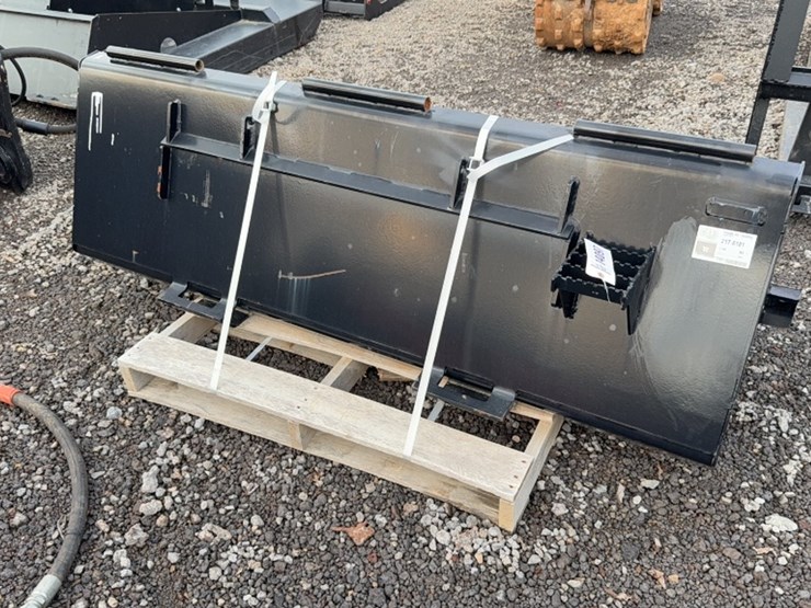 #2077-•-cat-74"-skid-steer-sweeper-bucket-image-3