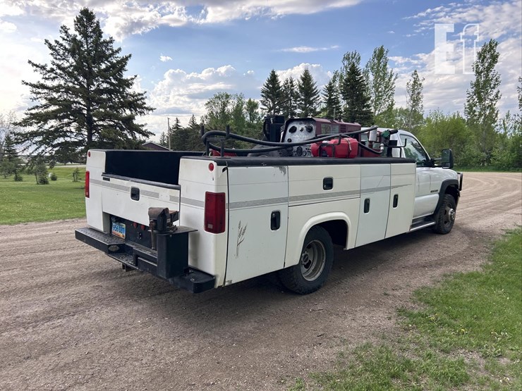 2001-gmc-3500-image-5