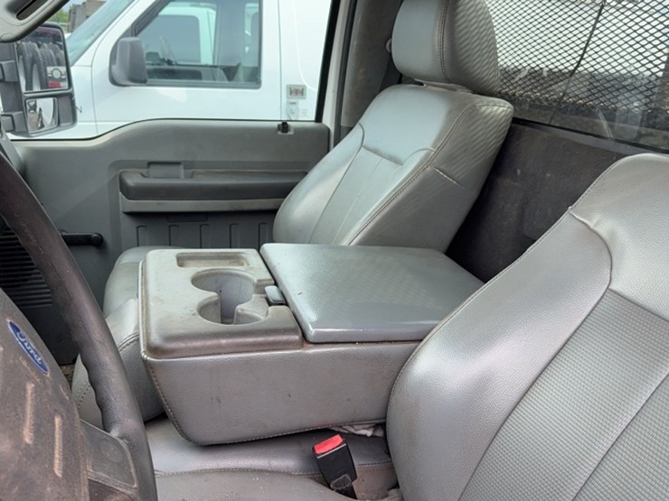 2012-ford-f450-image-19