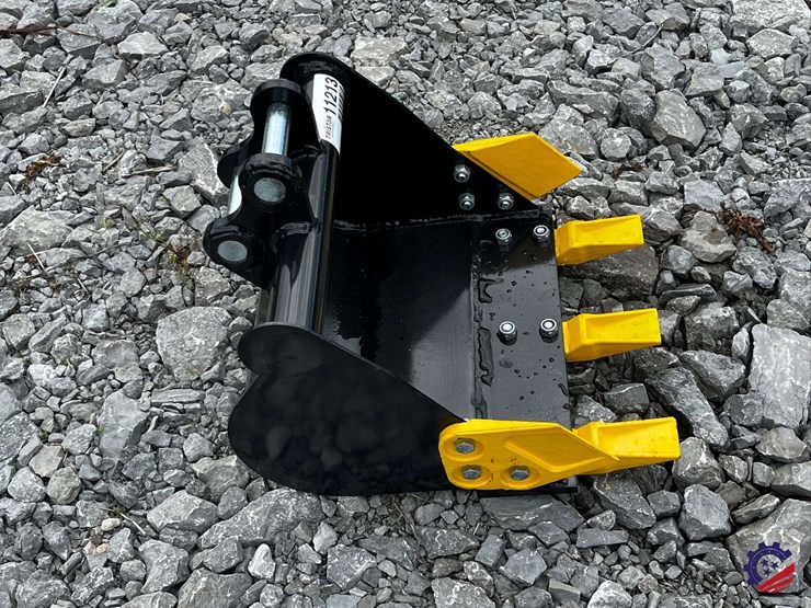 unused-2026-ce-16in-toothed-bucket-image-6