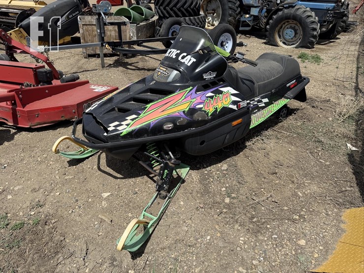 arctic-cat-z440-image-1